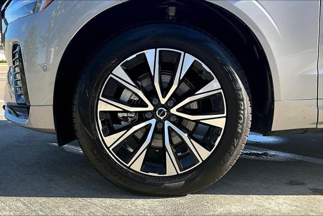 2025 Volvo XC60 Vehicle Photo in Houston, TX 77007