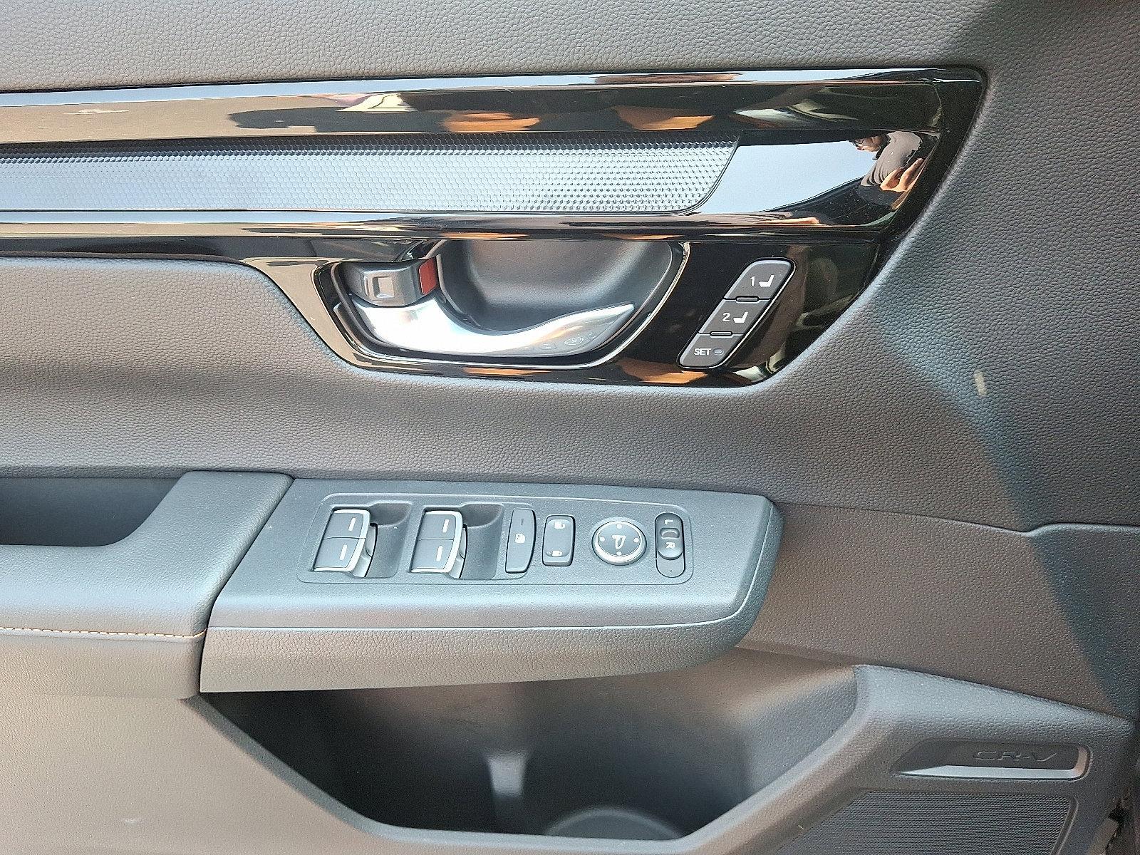2025 Honda CR-V Hybrid Vehicle Photo in Harrisburg, PA 17111