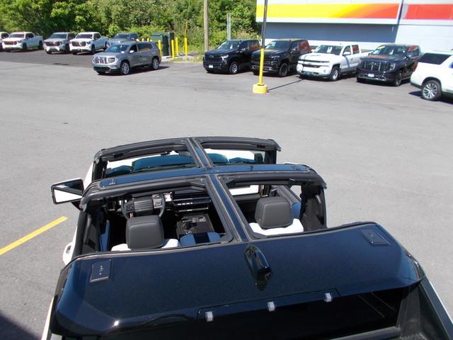 2023 GMC HUMMER EV Pickup Vehicle Photo in LOWELL, MA 01852-4336