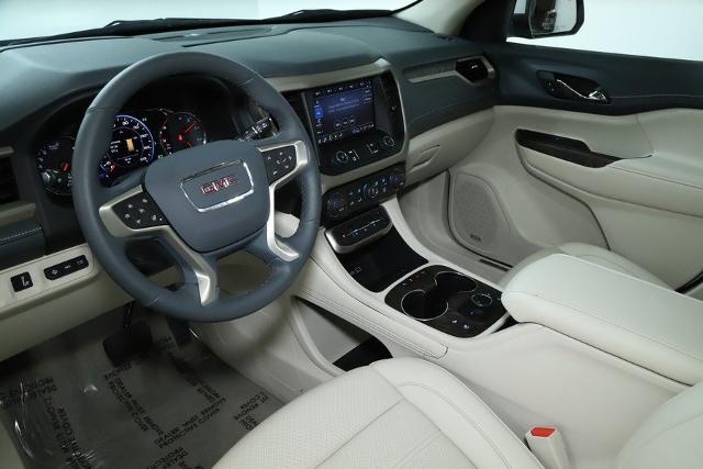 2023 GMC Acadia Vehicle Photo in BEACHWOOD, OH 44122-4298