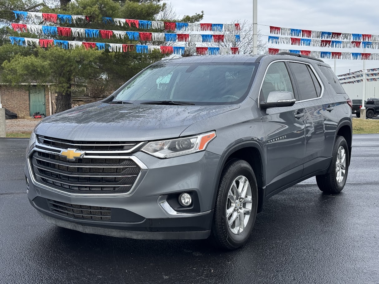 2021 Chevrolet Traverse Vehicle Photo in BOONVILLE, IN 47601-9633