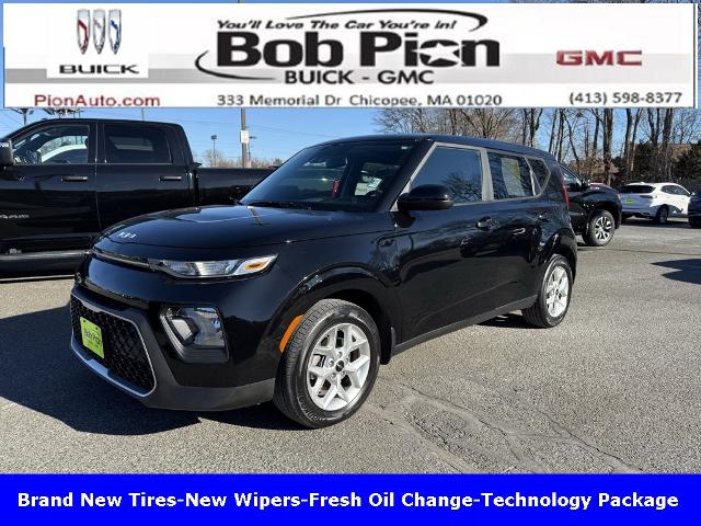 2022 Kia Soul Vehicle Photo in CHICOPEE, MA 01020-5001