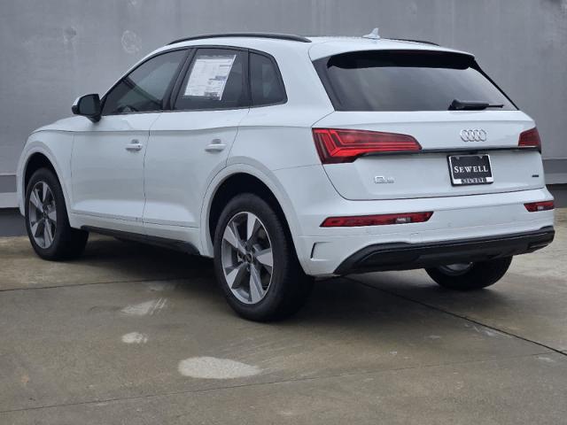 2025 Audi Q5 Vehicle Photo in SUGAR LAND, TX 77478