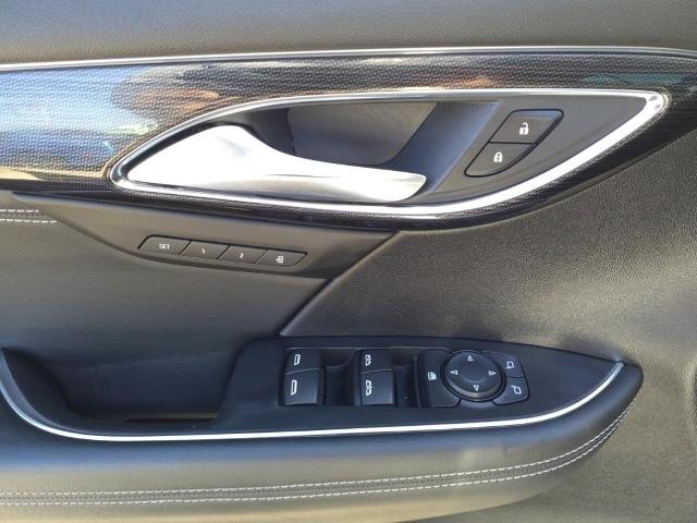 2022 Buick Envision Vehicle Photo in ROSENBERG, TX 77471-5675