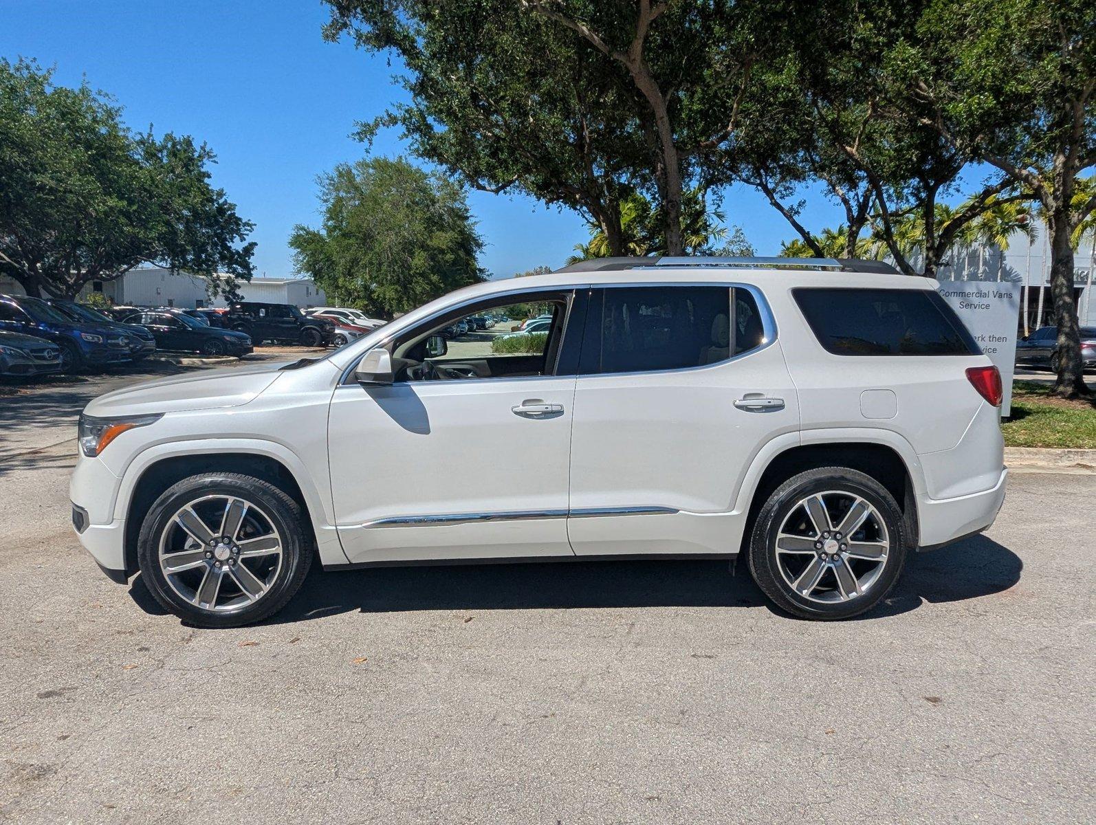 2017 GMC Acadia Vehicle Photo in Delray Beach, FL 33444