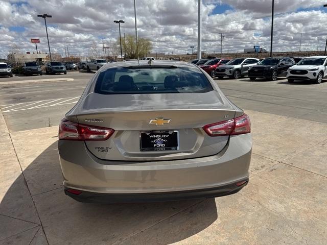 2022 Chevrolet Malibu Vehicle Photo in Winslow, AZ 86047-2439