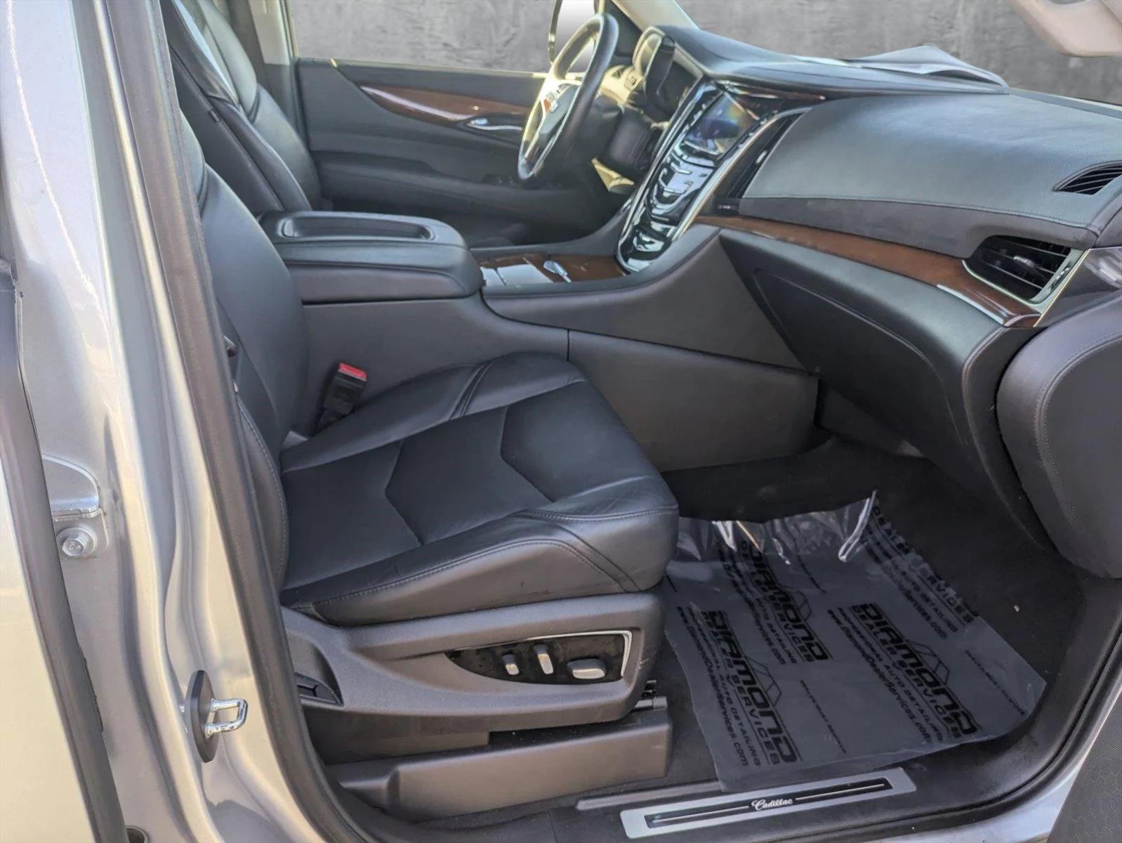 2018 Cadillac Escalade ESV Vehicle Photo in LAUREL, MD 20707-4697