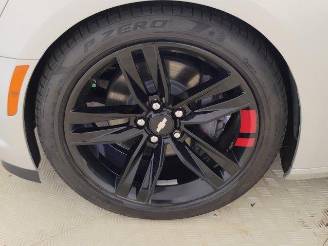 2018 Chevrolet Camaro Vehicle Photo in PINEVILLE, NC 28134-8495
