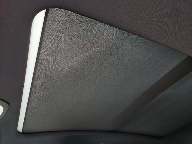 2022 Porsche Macan Vehicle Photo in GRAPEVINE, TX 76051