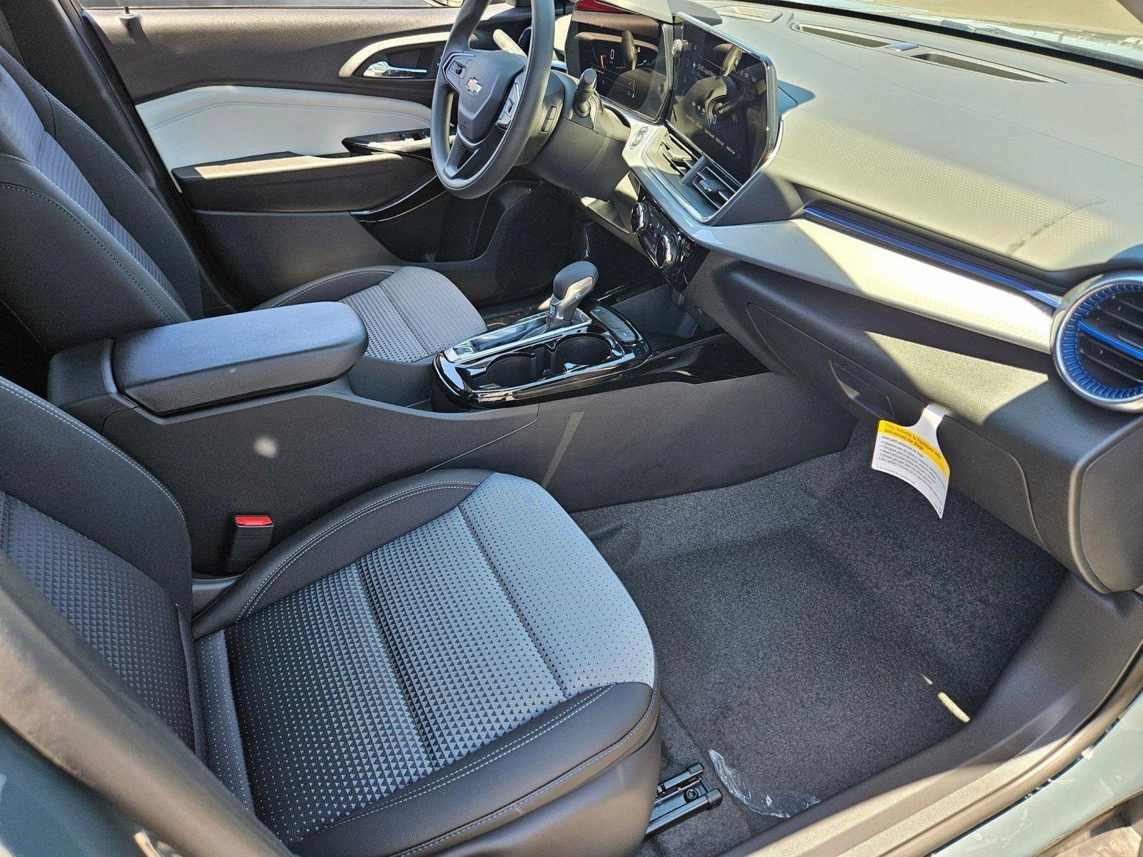 2025 Chevrolet Trax Vehicle Photo in PEORIA, AZ 85382-3715