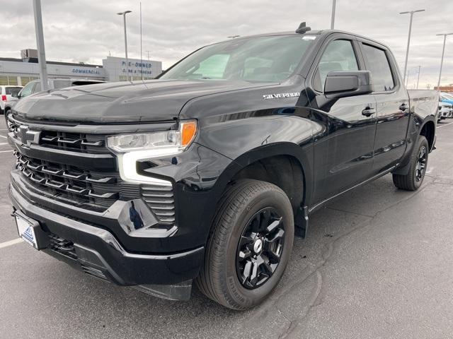 2022 Chevrolet Silverado 1500 Vehicle Photo in GREEN BAY, WI 54304-5303