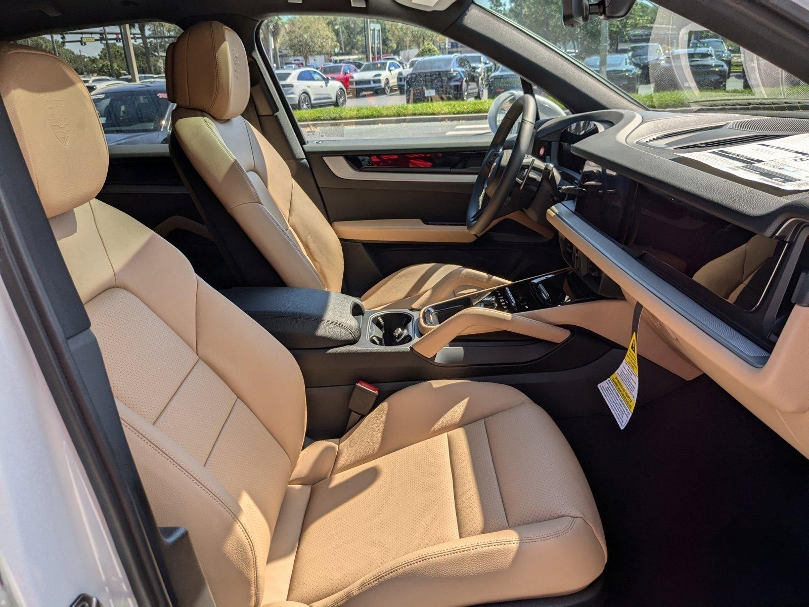 2025 Porsche Cayenne Vehicle Photo in Maitland, FL 32751