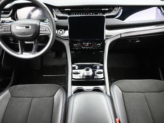 2023 Jeep Grand Cherokee 4xe Vehicle Photo in Cedar Rapids, IA 52402