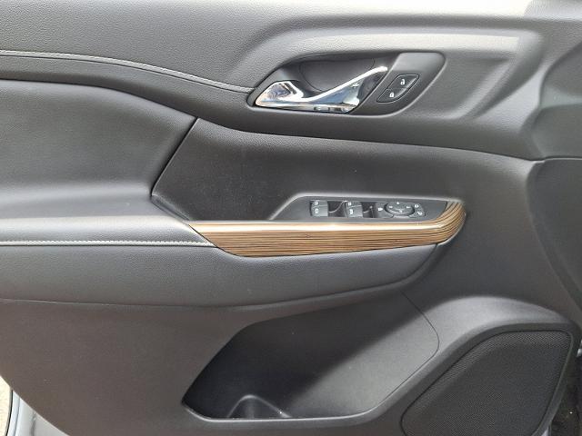 2023 GMC Acadia Vehicle Photo in TREVOSE, PA 19053-4984