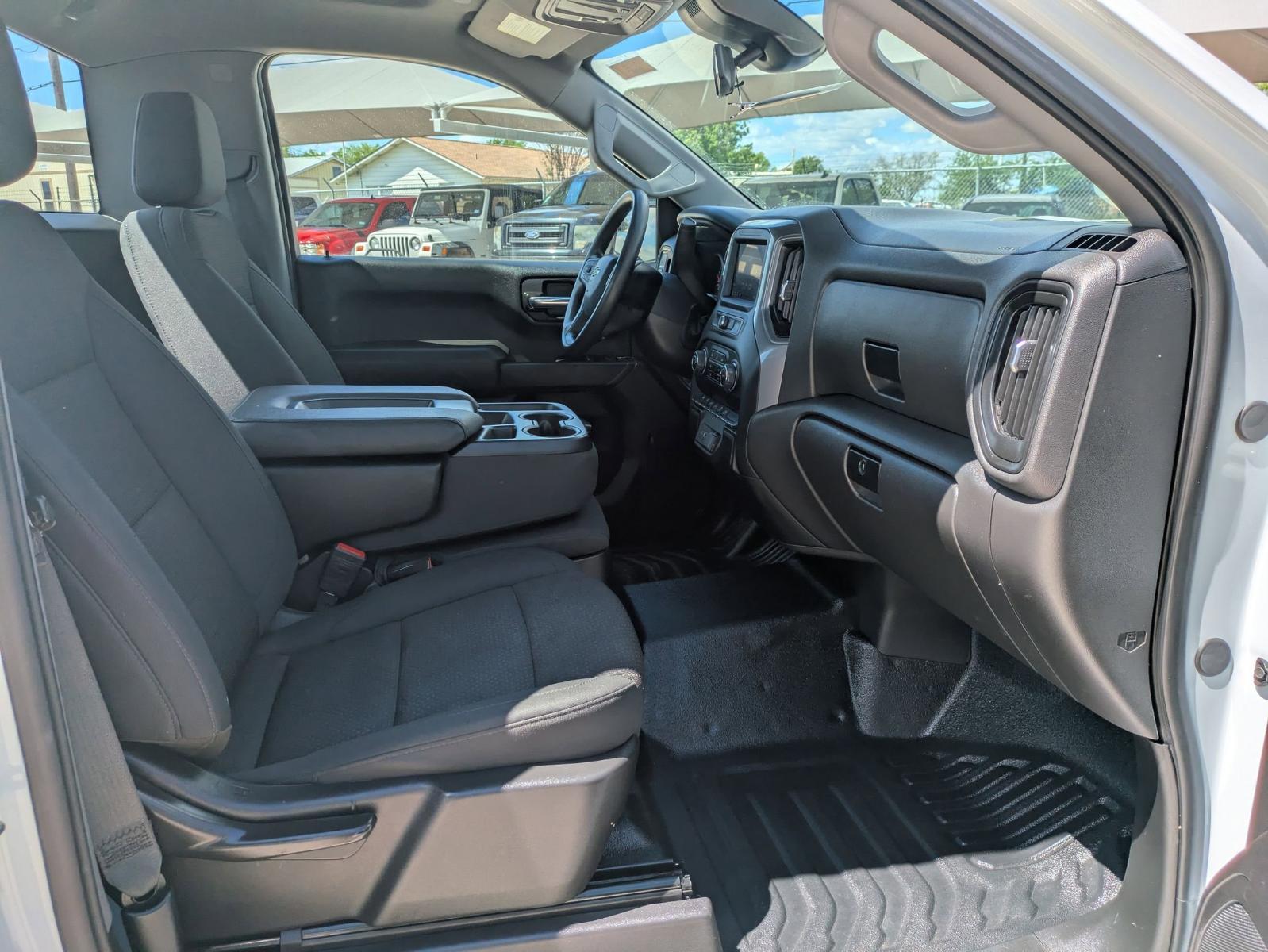 2024 Chevrolet Silverado 1500 Vehicle Photo in SELMA, TX 78154-1460