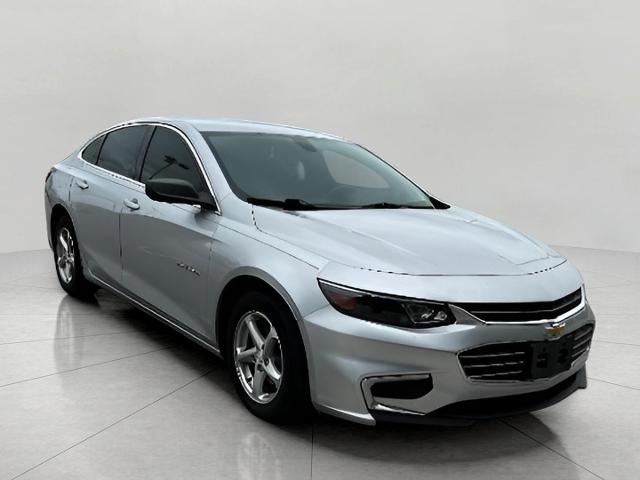 2016 Chevrolet Malibu Vehicle Photo in Green Bay, WI 54304