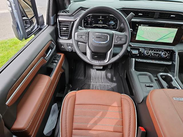 2025 GMC Sierra 2500 HD Vehicle Photo in TREVOSE, PA 19053-4984