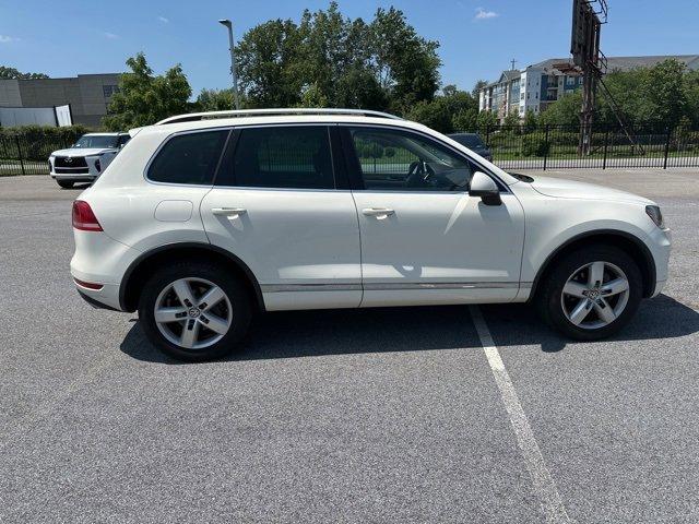 2011 Volkswagen Touareg Vehicle Photo in Willow Grove, PA 19090