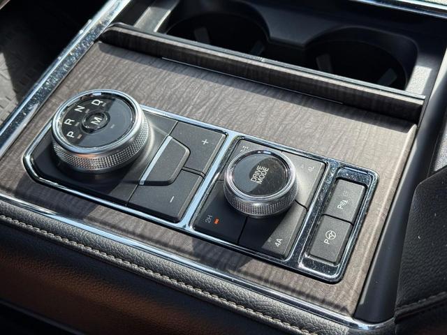 2019 Ford Expedition Vehicle Photo in COLUMBIA, MO 65203-3903