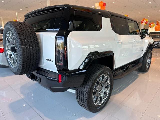 2024 GMC HUMMER EV SUV Vehicle Photo in COLUMBIA, MO 65203-3903