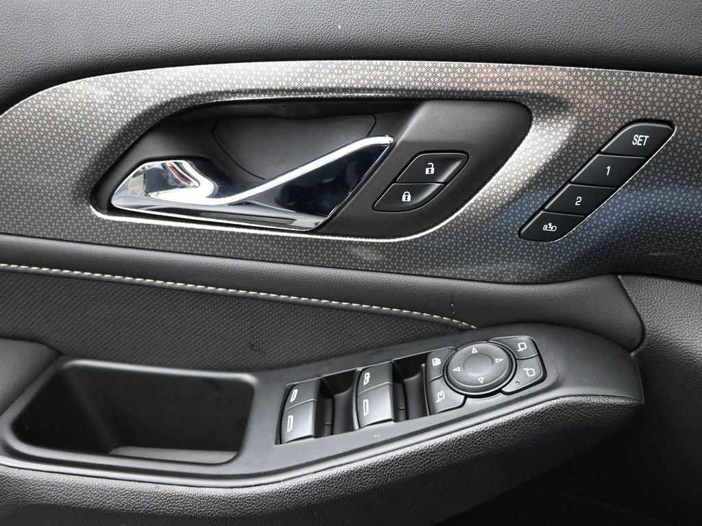 2023 Chevrolet Traverse Vehicle Photo in Cedar Rapids, IA 52402
