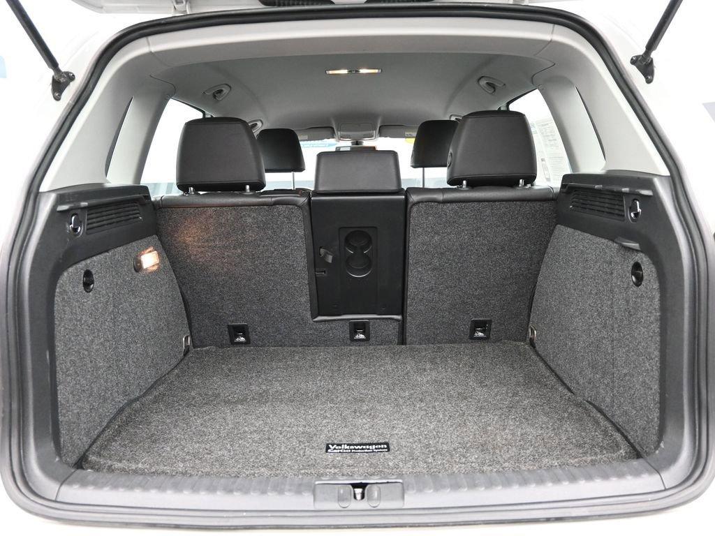 2017 Volkswagen Tiguan Vehicle Photo in Marion, IA 52302