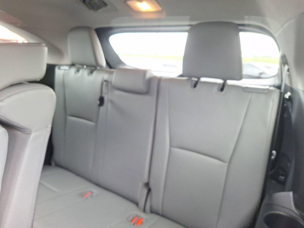2020 Toyota Highlander Vehicle Photo in Marion, IA 52302