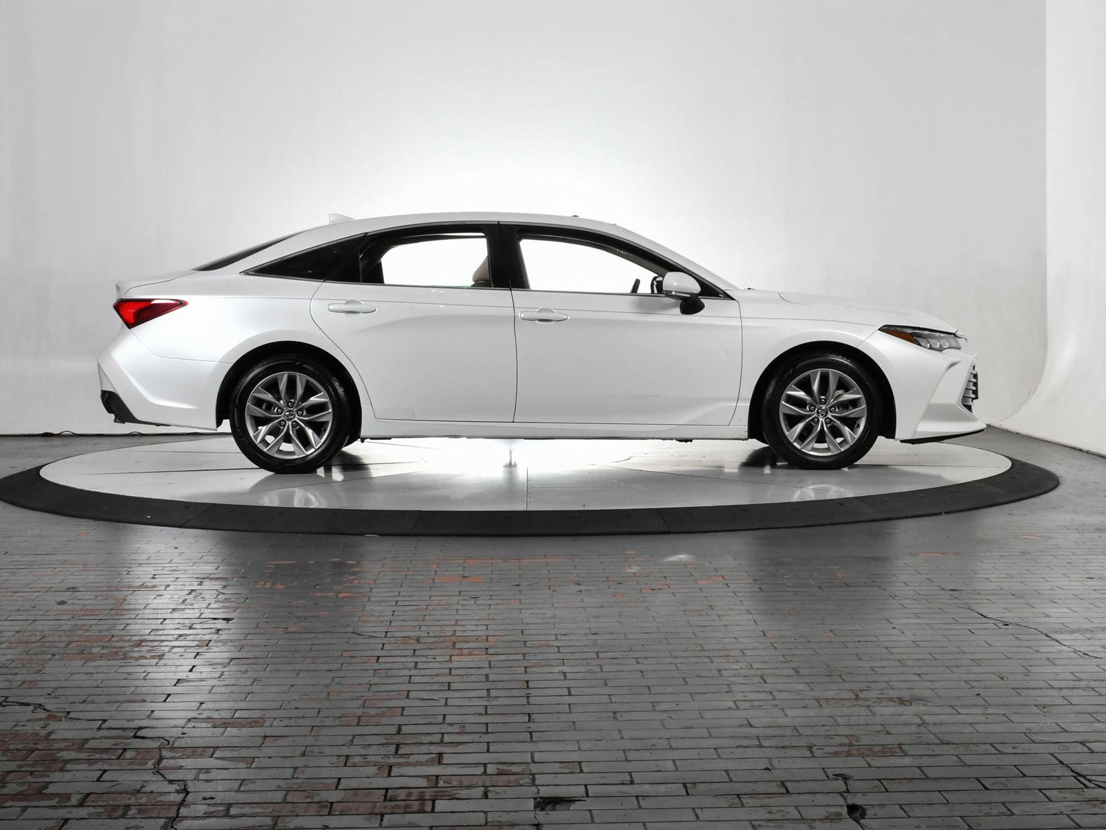 2020 Toyota Avalon Vehicle Photo in DALLAS, TX 75235