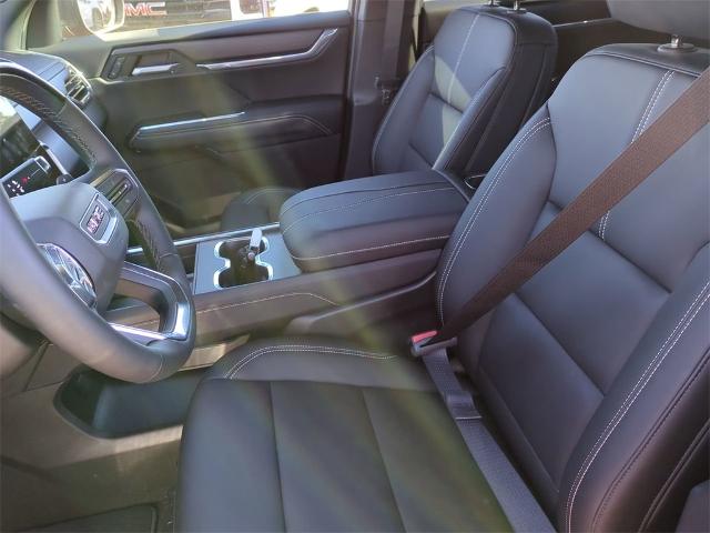 2025 GMC Acadia Vehicle Photo in GOODYEAR, AZ 85338-1310