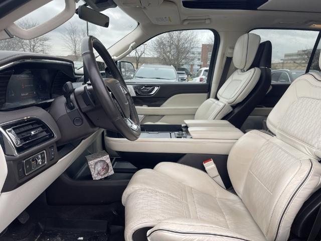 2023 Lincoln Navigator Vehicle Photo in BEACHWOOD, OH 44122-4298