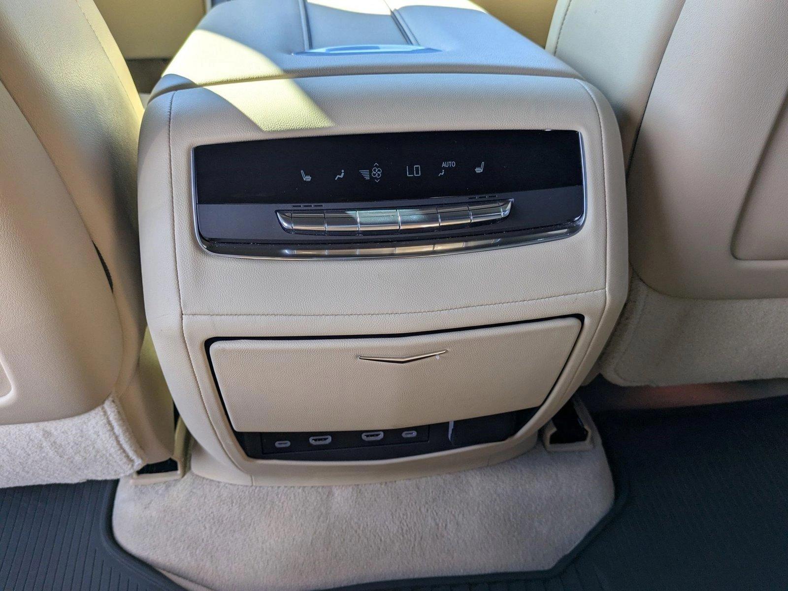 2021 Cadillac Escalade Vehicle Photo in Clearwater, FL 33761