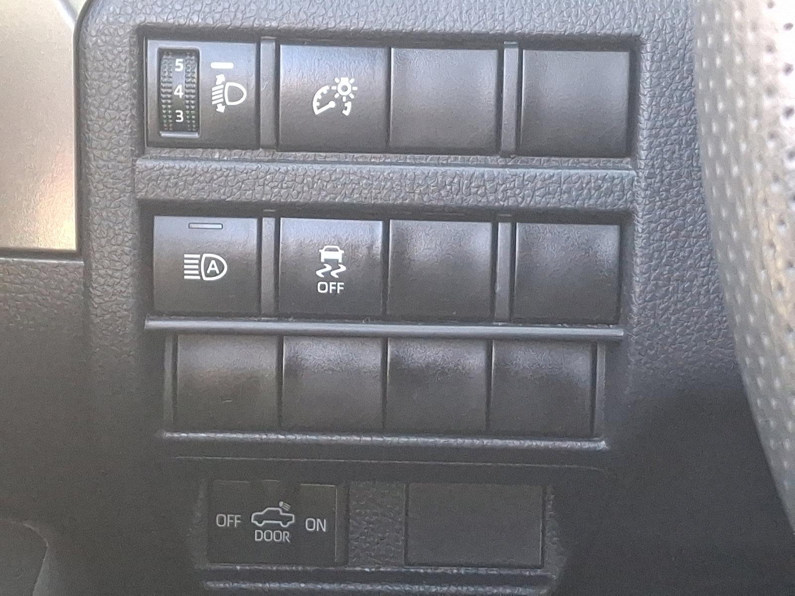 2024 Toyota Tacoma 4WD Vehicle Photo in Trevose, PA 19053