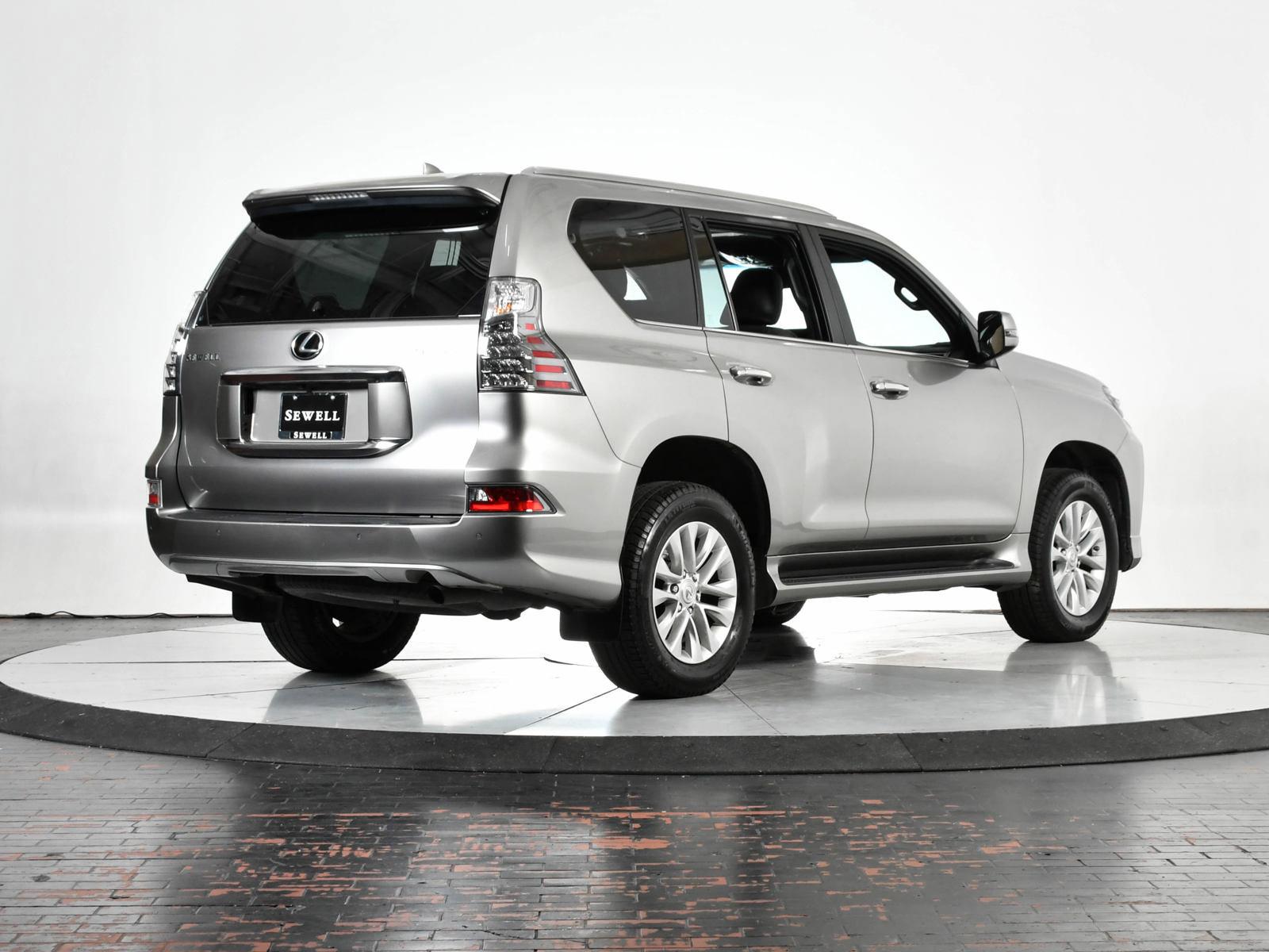 2023 Lexus GX 460 Vehicle Photo in DALLAS, TX 75235