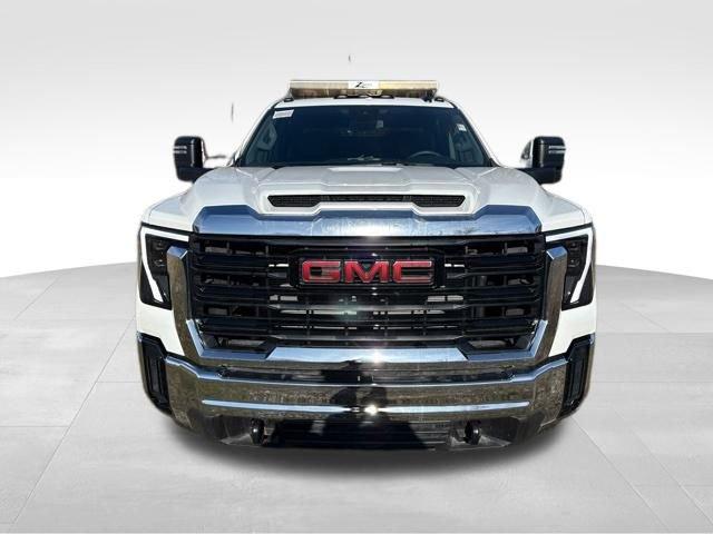 2024 GMC Sierra 3500 HD Vehicle Photo in MEDINA, OH 44256-9631