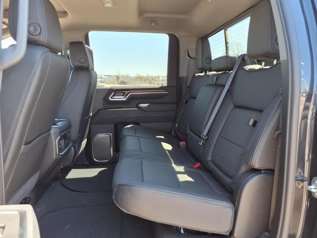 2025 GMC Sierra 2500 HD Vehicle Photo in Denton, TX 76205