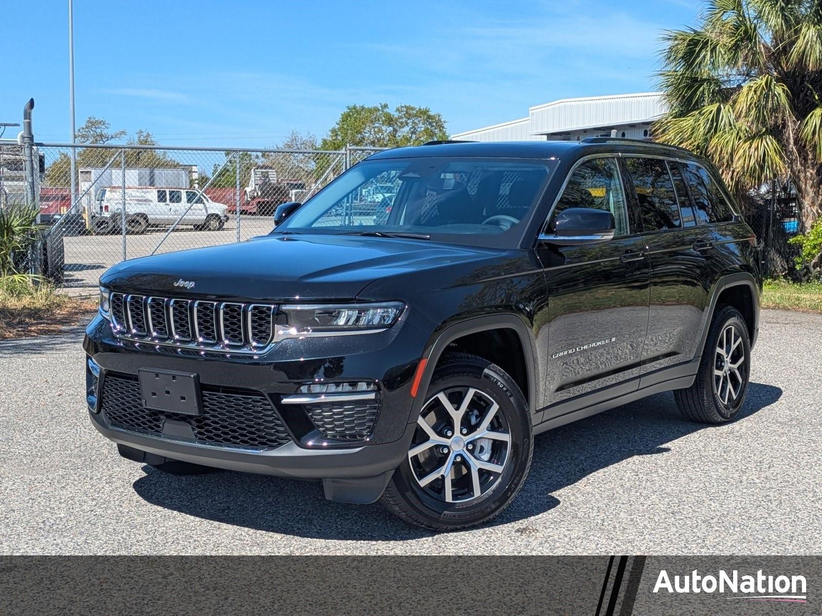 2024 Jeep Grand Cherokee Vehicle Photo in Sarasota, FL 34231