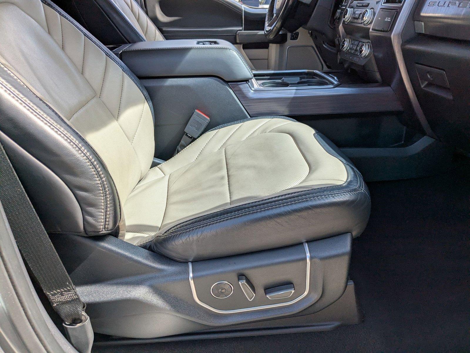 2021 Ford Super Duty F-450 DRW Vehicle Photo in Miami, FL 33015