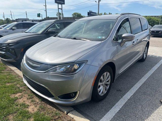 2017 Chrysler Pacifica Vehicle Photo in Trevose, PA 19053