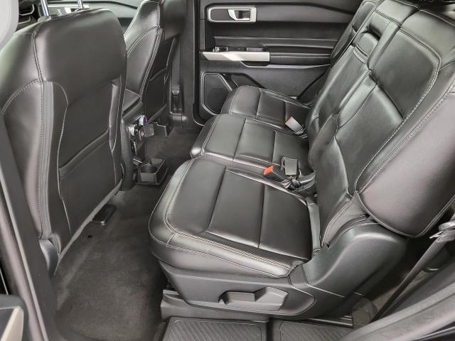 2023 Ford Explorer Vehicle Photo in Neenah, WI 54956