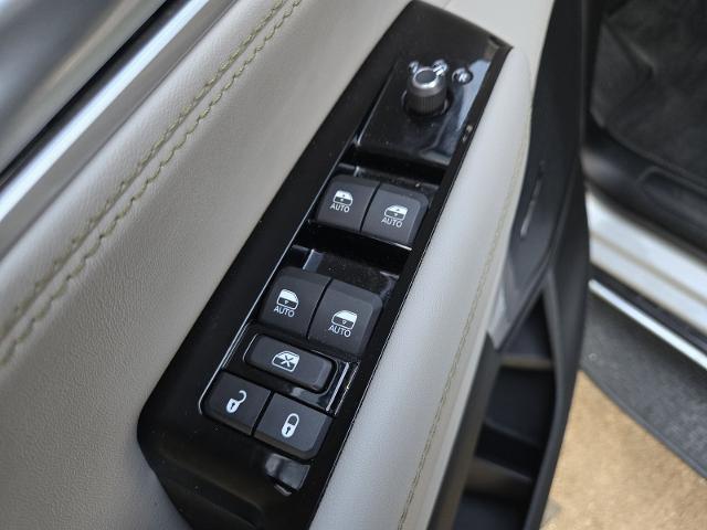 2024 Jeep Wagoneer Vehicle Photo in Weatherford, TX 76087