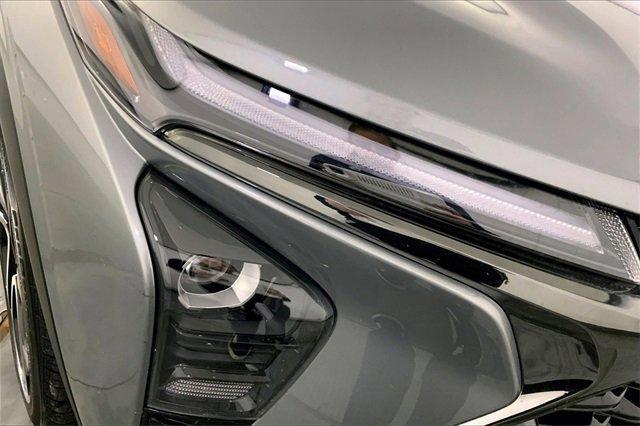 2025 Chevrolet Trax Vehicle Photo in KANSAS CITY, MO 64114-4502