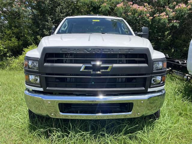 2024 Chevrolet Silverado 4500 HD Vehicle Photo in ALCOA, TN 37701-3235