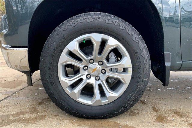 2025 Chevrolet Silverado 1500 Vehicle Photo in KANSAS CITY, MO 64114-4502