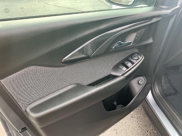 2022 Chevrolet Trailblazer Vehicle Photo in MOON TOWNSHIP, PA 15108-2571