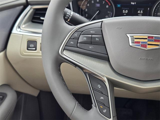 2025 Cadillac XT5 Vehicle Photo in Oklahoma City, OK 73114