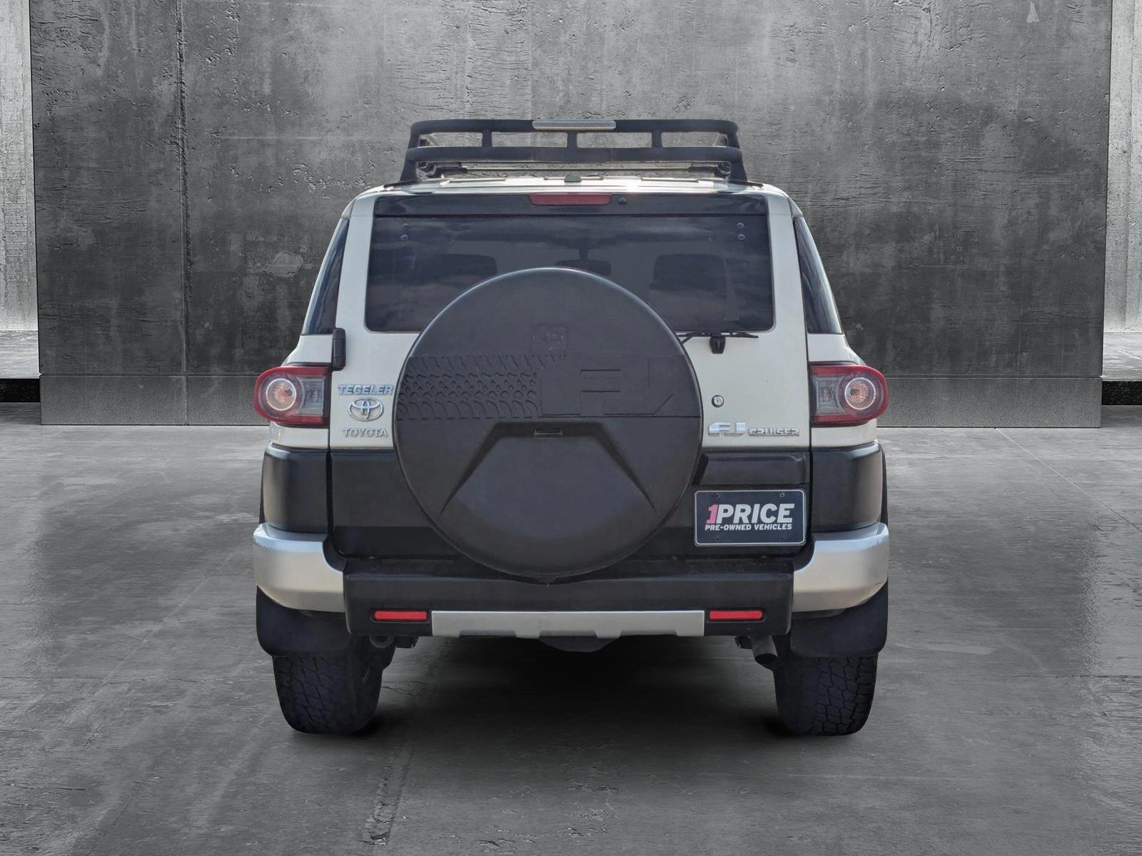 2012 Toyota FJ Cruiser Vehicle Photo in Austin, TX 78728