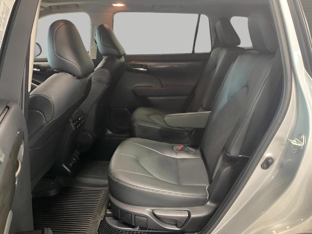 2023 Toyota Highlander Vehicle Photo in Oshkosh, WI 54904