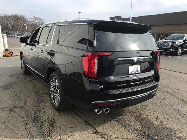 2023 GMC Yukon XL Vehicle Photo in GREEN BAY, WI 54303-3330