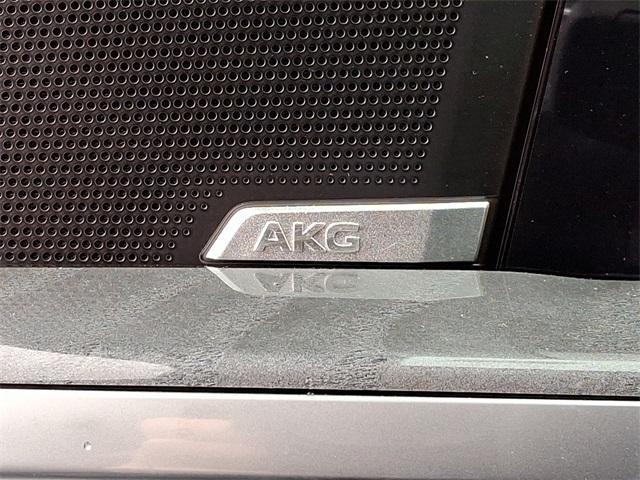 2025 Cadillac ESCALADE IQ Vehicle Photo in ALLENTOWN, PA 18103-7399
