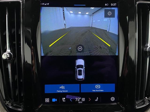 2022 Volvo XC60 Vehicle Photo in Appleton, WI 54913